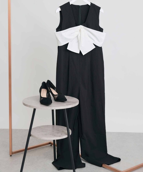 PICCIN PERLA（ピッチンペルラ）の「配色リボンオールインワン（サロペット/オーバーオール・レディース・ブラック・M/S）」の8枚目の写真