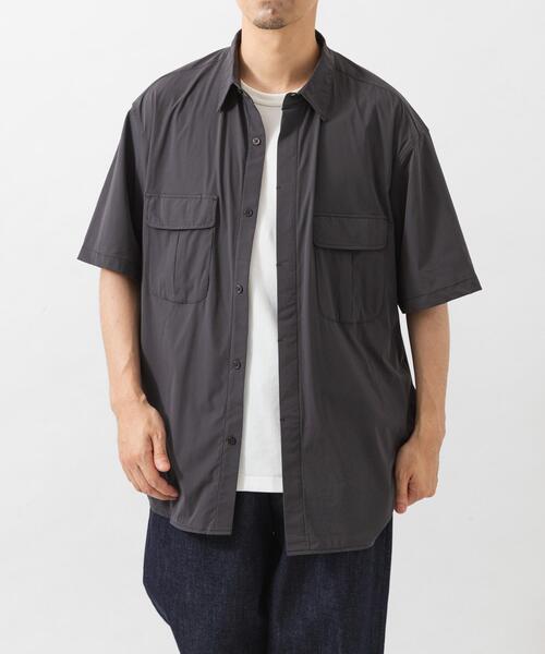 URBAN RESEARCH（アーバンリサーチ）の「『撥水/接触冷感』『UR TECH MoLight』PACKABLE SHIRTS（シャツ/ブラウス・メンズ・チャコールグレー/ブラック・MEDIUM/LARGE）」の2枚目の写真