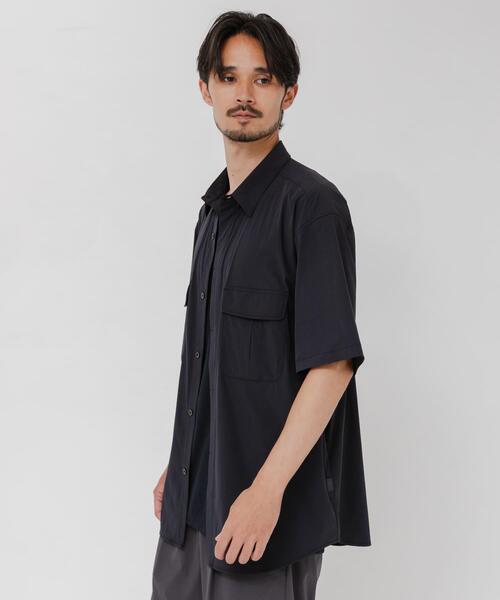 URBAN RESEARCH（アーバンリサーチ）の「『撥水/接触冷感』『UR TECH MoLight』PACKABLE SHIRTS（シャツ/ブラウス・メンズ・チャコールグレー/ブラック・MEDIUM/LARGE）」の5枚目の写真