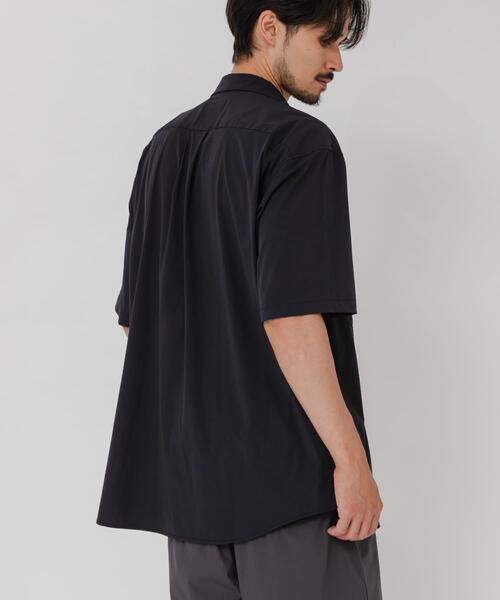 URBAN RESEARCH（アーバンリサーチ）の「『撥水/接触冷感』『UR TECH MoLight』PACKABLE SHIRTS（シャツ/ブラウス・メンズ・チャコールグレー/ブラック・MEDIUM/LARGE）」の6枚目の写真