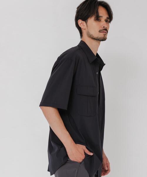 URBAN RESEARCH（アーバンリサーチ）の「『撥水/接触冷感』『UR TECH MoLight』PACKABLE SHIRTS（シャツ/ブラウス・メンズ・チャコールグレー/ブラック・MEDIUM/LARGE）」の7枚目の写真
