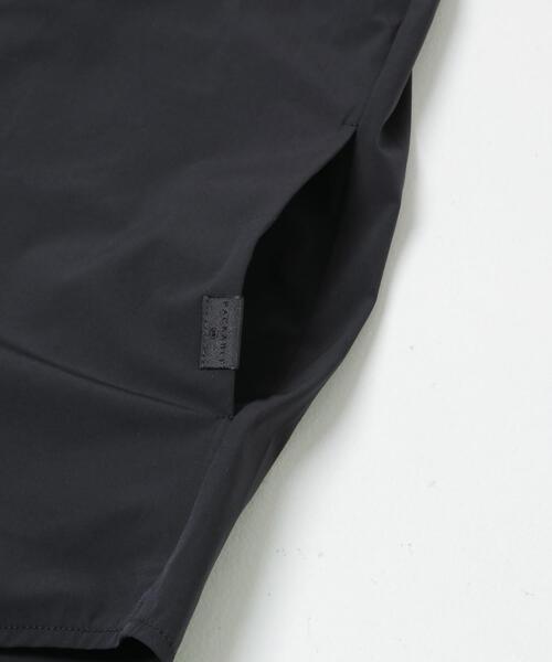 URBAN RESEARCH（アーバンリサーチ）の「『撥水/接触冷感』『UR TECH MoLight』PACKABLE SHIRTS（シャツ/ブラウス・メンズ・チャコールグレー/ブラック・MEDIUM/LARGE）」の17枚目の写真