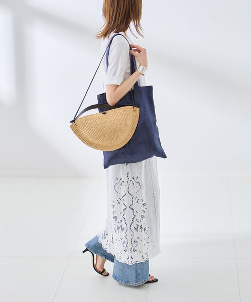 Uhr(ウーア)の「Uhr/ウーア Crush Satin Tote トートバッグ(トートバッグ・レディース・シルバー/ネイビー/ピンク・FREE)」の4枚目の写真