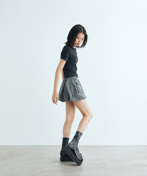 JORDAN BRAND（ジョーダンブランド）の「ジョーダン フライト ウィメンズ Tシャツ / Jordan Flight Women's T-Shirt IV5348-010 Black（Tシャツ/カットソー・レディース・ブラック・M/S/L/XS/XL）」の5枚目の写真