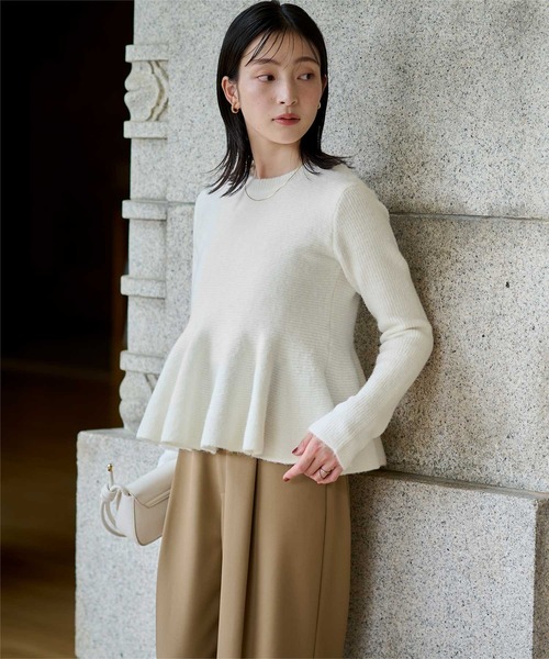 UR'S(ユアーズ)の「美シルエットペプラムニット(ニット/セーター・レディース・ホワイト/ライトグレー/ブラック/レッド/ピンク・L/M/S)」の12枚目の写真