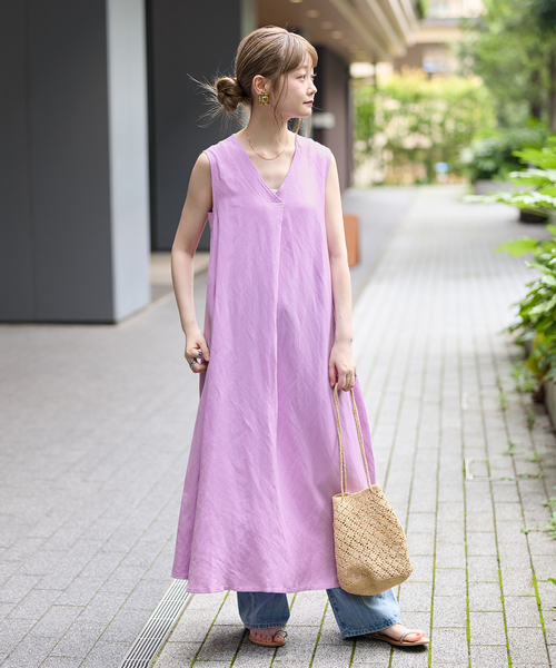 B.C STOCK(ベーセーストック)の「《追加10》手洗い可 / リネンレーヨンスリーブレスワンピース(ワンピース・レディース・ブルー/コバルトブルー/レッド/ブラック/パープル/ライトブルー・MEDIUM/SMALL)」の15枚目の写真