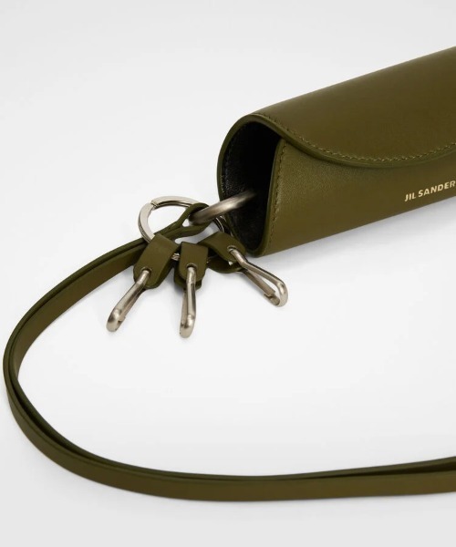 JIL SANDER(ジルサンダー)の「CANNOLO MULTIPLE KEY(キーケース/キーアクセサリー・メンズ・カーキ・UNI)」の2枚目の写真