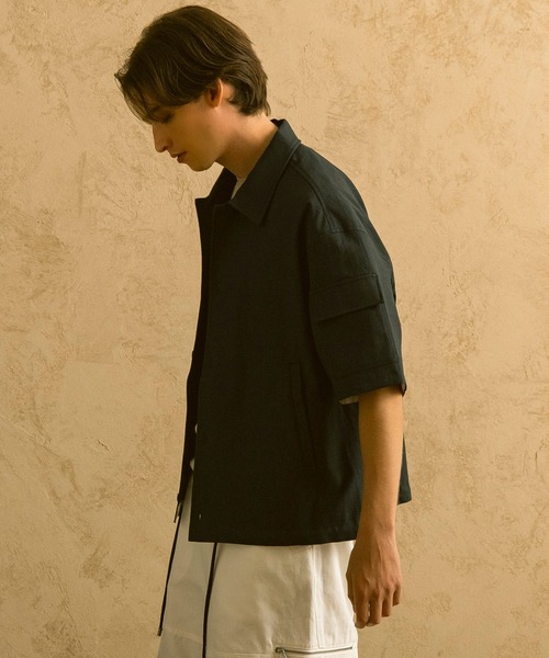 CIRCLEE（サークリー）の「CIRCLEE(サークリー)リネンシルクブレンド スキッパーシャツ（シャツ/ブラウス・メンズ・ネイビー・XL/L/M）」の2枚目の写真