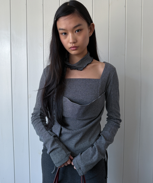 LOTSYOU（ロッツユー）の「LOTSYOU_Jennie Long Sleeve Top BLACK（Tシャツ/カットソー・レディース・その他・SMALL）」の2枚目の写真