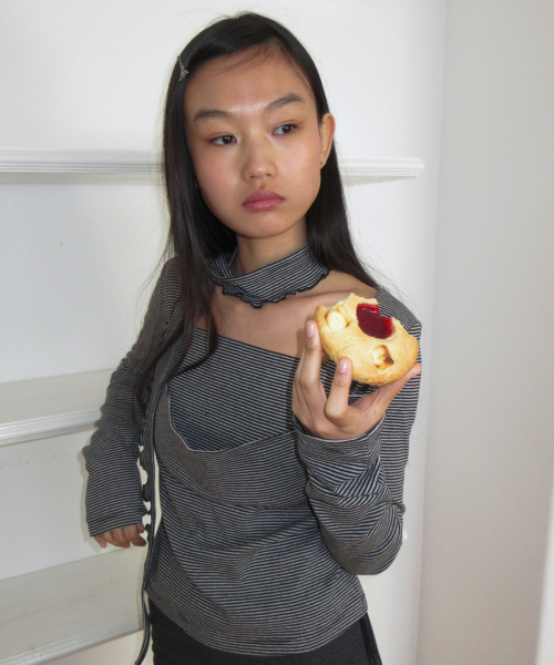 LOTSYOU（ロッツユー）の「LOTSYOU_Jennie Long Sleeve Top BLACK（Tシャツ/カットソー・レディース・その他・SMALL）」の5枚目の写真
