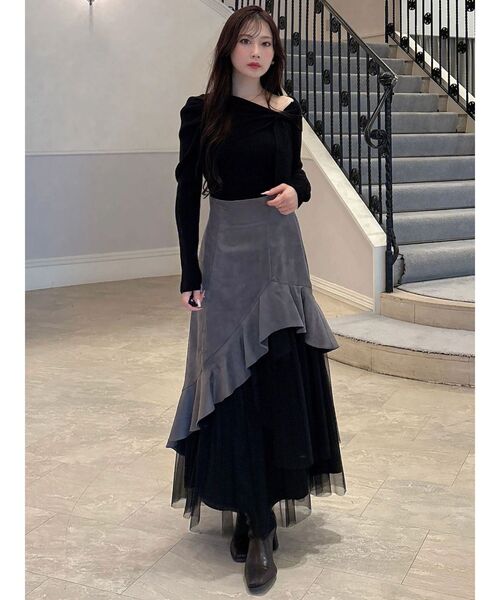 MERCURYDUO(マーキュリーデュオ)の「フェイクスェード異素材使いラッフルティアードスカート(スカート・レディース・ベージュ/チャコールグレー・MEDIUM/SMALL)」の15枚目の写真