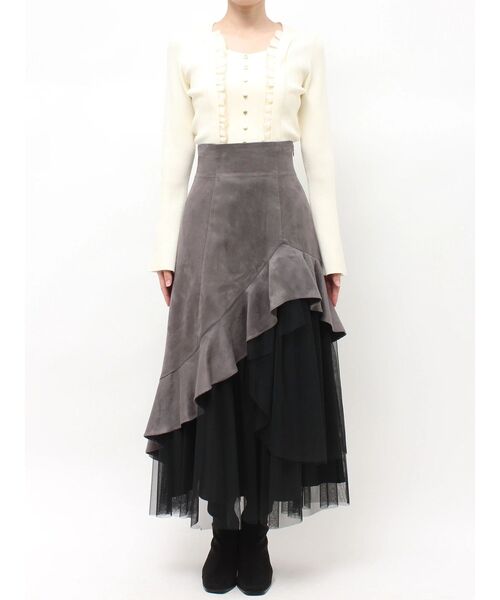 MERCURYDUO(マーキュリーデュオ)の「フェイクスェード異素材使いラッフルティアードスカート(スカート・レディース・ベージュ/チャコールグレー・MEDIUM/SMALL)」の5枚目の写真
