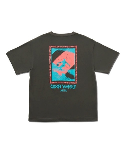 AKTR（アクター）の「AKTR TIDELINE PHOTO T/C LOOSE TEE (CH)（アクター タイドライン フォト T/C ルーズTシャツ）（Tシャツ/カットソー・メンズ・チャコールグレー/ホワイト/オリーブ・MEDIUM/LARGE/XX-LARGE/X-LARGE）」の17枚目の写真