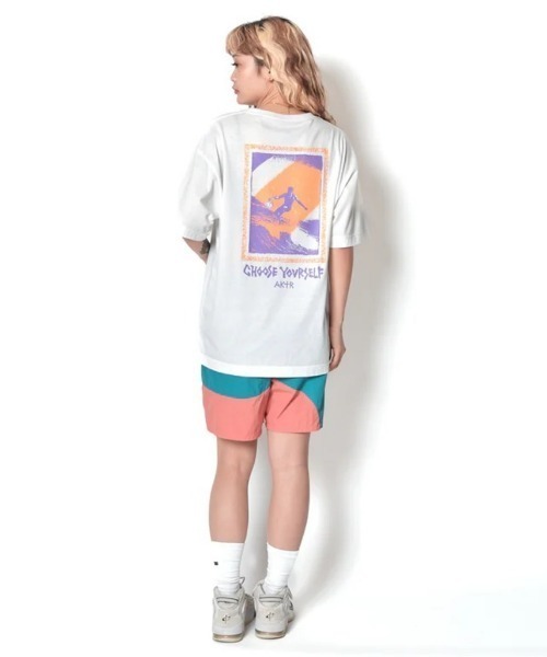 AKTR（アクター）の「AKTR TIDELINE PHOTO T/C LOOSE TEE (CH)（アクター タイドライン フォト T/C ルーズTシャツ）（Tシャツ/カットソー・メンズ・チャコールグレー/ホワイト/オリーブ・MEDIUM/LARGE/XX-LARGE/X-LARGE）」の16枚目の写真