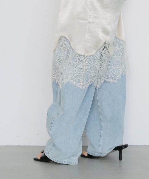 cheriella(シェリエラ)の「【cheriella】サテンレースミディスカート SATIN LACE MIDI SKIRT(スカート・レディース・ブラック/アイボリー・FREE)」の12枚目の写真