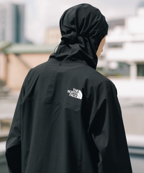 THE NORTH FACE(ザノースフェイス)の「日本未発売 THE NORTH FACE/ザ・ノースフェイス M SUMMIT SUPERIOR FUTURELIGHT JACKET(マウンテンパーカー・メンズ・ブラック・M/XL)」の6枚目の写真
