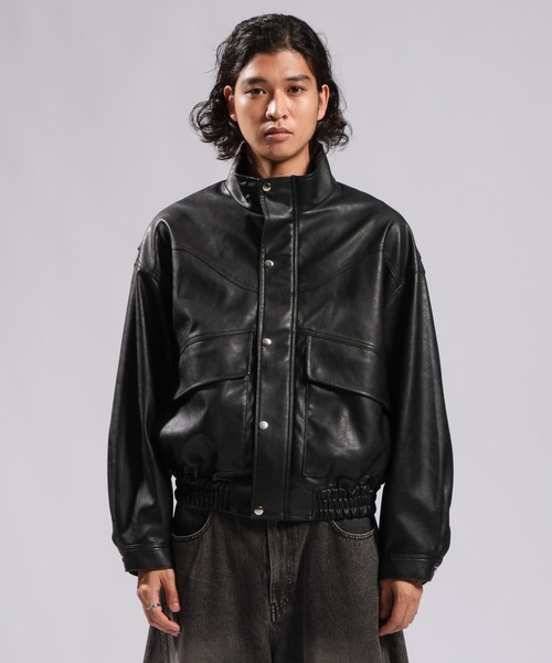 RAGEBLUE（レイジブルー）の「SYNTHETIC LEATHER  STAND NECK BOMBER JACKET/シンセティックレザースタンドネックボンバーブルゾン（ブルゾン・メンズ・ブラック・MEDIUM/LARGE）」の14枚目の写真