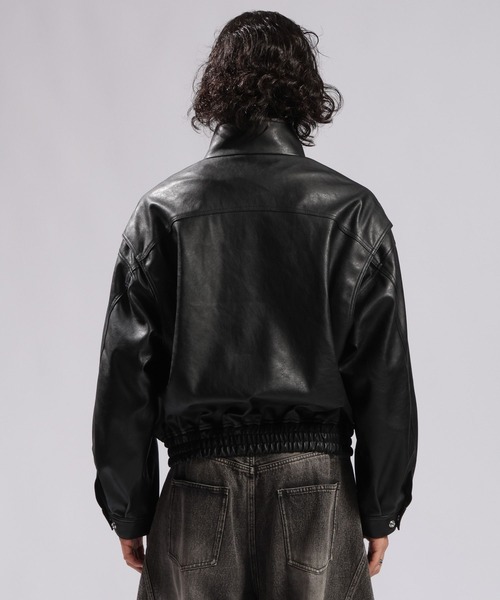 RAGEBLUE（レイジブルー）の「SYNTHETIC LEATHER  STAND NECK BOMBER JACKET/シンセティックレザースタンドネックボンバーブルゾン（ブルゾン・メンズ・ブラック・MEDIUM/LARGE）」の16枚目の写真