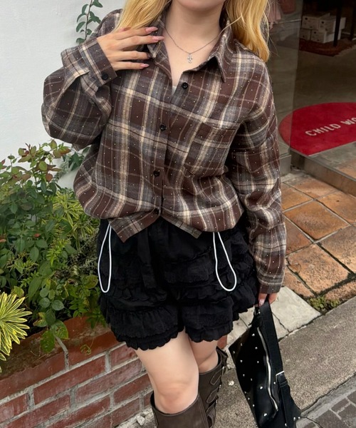 continuer de NICE CLAUP(コンティニューデナイスクラップ)の「チェックキラキラシャツ(シャツ/ブラウス・レディース・ブラック/ネイビー/ブラウン・FREE)」の21枚目の写真