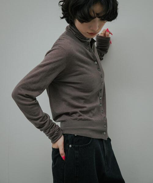 URBAN RESEARCH DOORS(アーバンリサーチドアーズ)の「Soft Wool Button Cardigan(カーディガン/ボレロ・レディース・ベージュ/グレー系その他・FREE)」の17枚目の写真