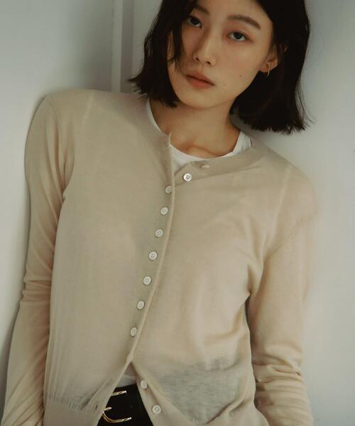 URBAN RESEARCH DOORS(アーバンリサーチドアーズ)の「Soft Wool Button Cardigan(カーディガン/ボレロ・レディース・ベージュ/グレー系その他・FREE)」の12枚目の写真