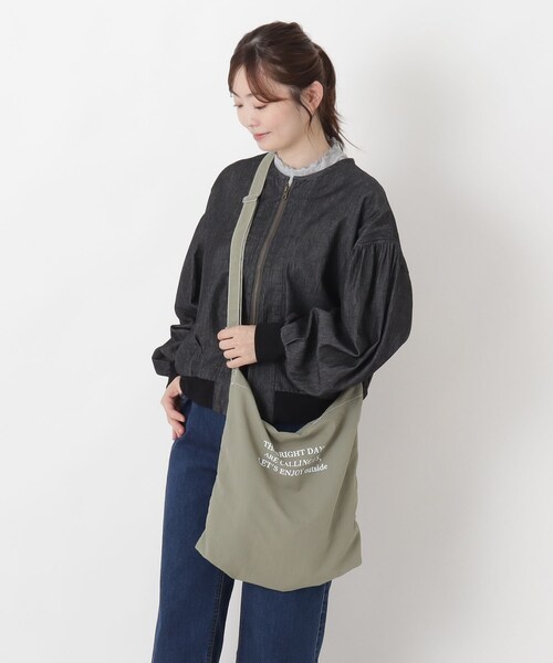 one'sterrace(ワンズテラス)の「JOUET ジョエット ロゴプリント2WAYトート(トートバッグ・レディース・ブラック系8/ブルー系その他7/カーキ系5/アイボリー系8・99)」の22枚目の写真