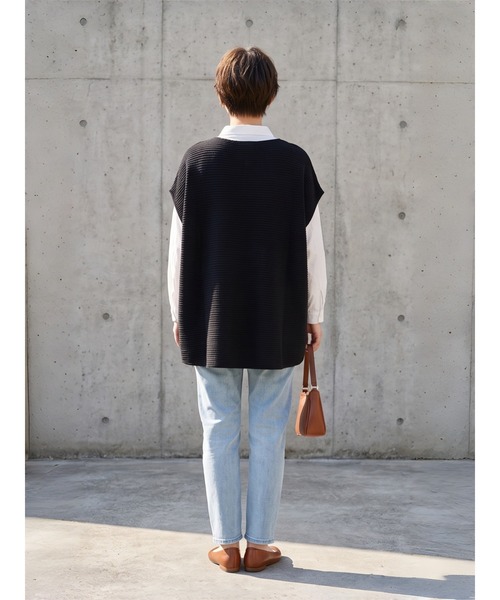 Sew loop(ソーループ)の「ニット風カットソー大きなチュニックベスト(ベスト・レディース・オートミール/アイボリー/ネイビー・FREE)」の16枚目の写真
