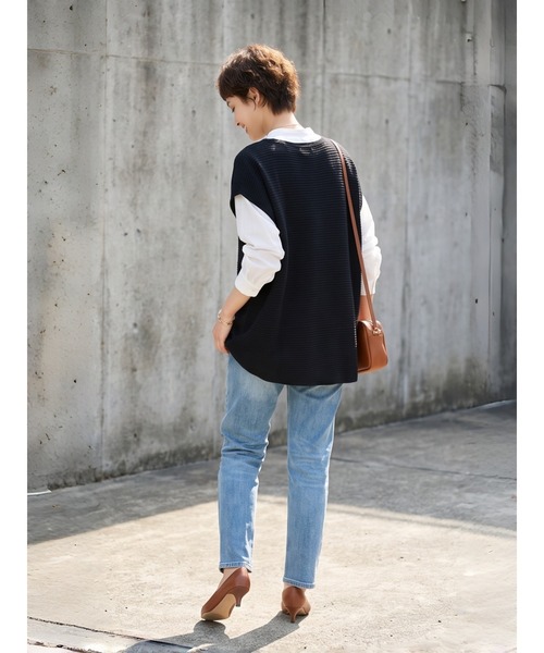 Sew loop(ソーループ)の「ニット風カットソー大きなチュニックベスト(ベスト・レディース・オートミール/アイボリー/ネイビー・FREE)」の20枚目の写真