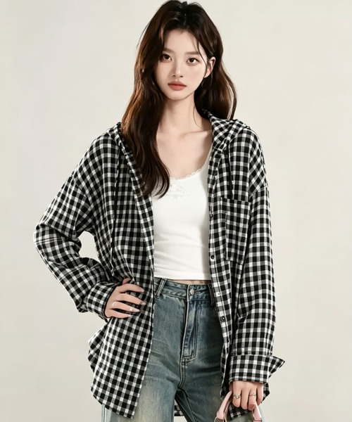 AVYL(アヴィル)の「オーバーサイズ フーディーギンガムチェックシャツ(シャツ/ブラウス・レディース・ブラック/レッド・M)」の8枚目の写真