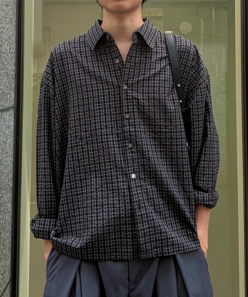 Never mind the XU / Chikashitsu+(ネバーマインド ザ エックスユー / チカシツプラス)の「【Chikashitsu +】relax check shirt (2color) / 【チカシツプラス】リラックス長袖チェックシャツ(シャツ/ブラウス・メンズ・ネイビー/ブラック・ONE SIZE)」の2枚目の写真