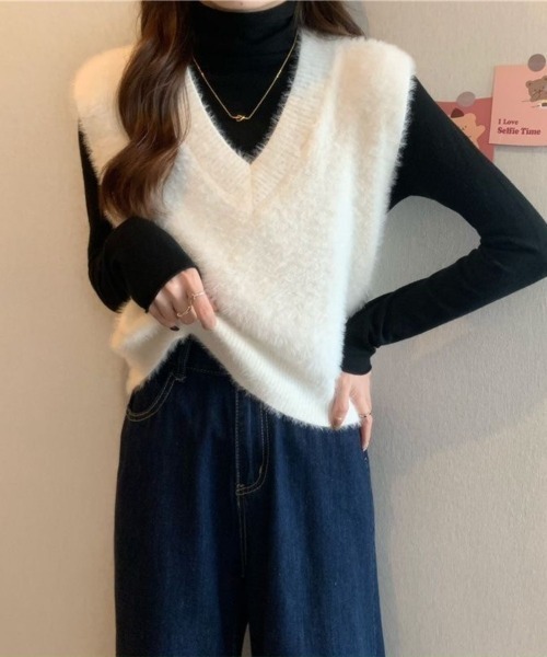 Beststore(ベストストア)の「シャギーニットベスト Vネック 重ね着 秋 冬 レディース(ベスト・レディース・ブラウン/ピンク/アイボリー/ミント/ホワイト/ブラック/レッド・FREE)」の9枚目の写真
