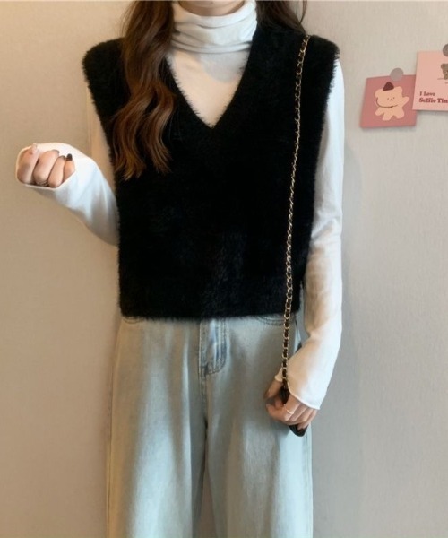Beststore(ベストストア)の「シャギーニットベスト Vネック 重ね着 秋 冬 レディース(ベスト・レディース・ブラウン/ピンク/アイボリー/ミント/ホワイト/ブラック/レッド・FREE)」の15枚目の写真