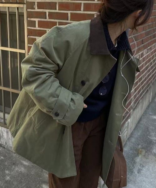 FAVORITO(ファヴォリート)の「襟付きリラックストレンチコート(その他アウター・レディース・グリーン・F)」の4枚目の写真