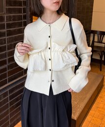 フリルドッキング襟付きニット