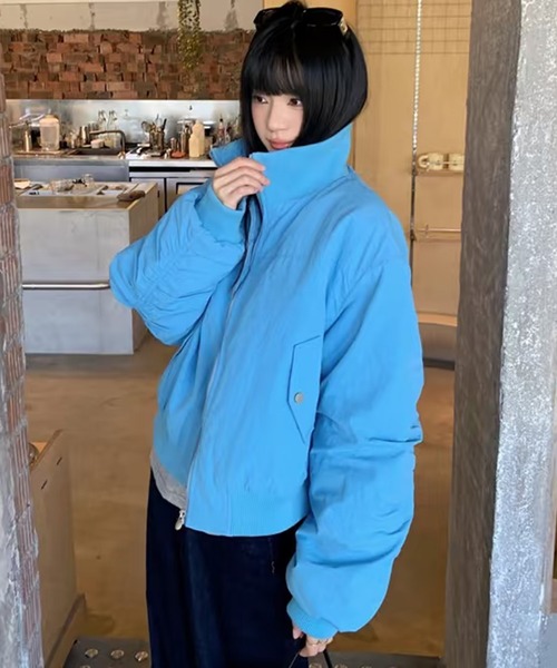 AsheKsha(アシクシャ)の「【ボリューム】ショート丈 中綿ボマーブルゾン ジップアップ ルーズシルエット レディース(ブルゾン・レディース・ブルー・M)」の3枚目の写真
