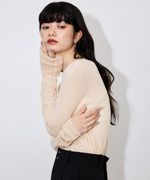 ADAM ET ROPE'(アダムエロペ)の「【サステナブル】エアリーシアーカフスカットソー(Tシャツ/カットソー・レディース・ホワイト/ベージュ/サックスブルー/ブラック・FREE)」の3枚目の写真