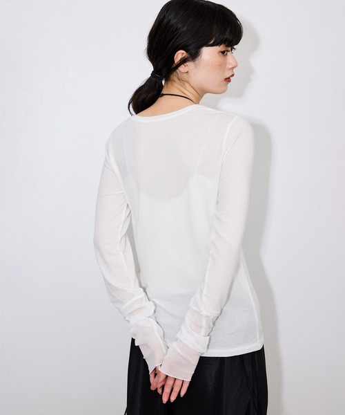 ADAM ET ROPE'(アダムエロペ)の「【サステナブル】エアリーシアーカフスカットソー(Tシャツ/カットソー・レディース・ホワイト/ベージュ/サックスブルー/ブラック・FREE)」の22枚目の写真