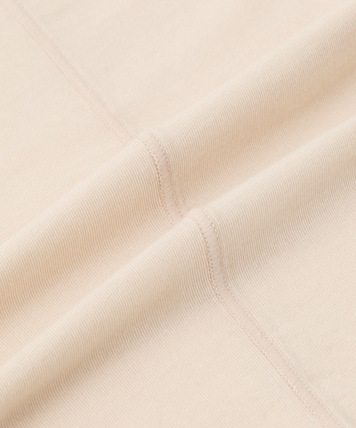ADAM ET ROPE'(アダムエロペ)の「【サステナブル】エアリーシアーカフスカットソー(Tシャツ/カットソー・レディース・ホワイト/ベージュ/サックスブルー/ブラック・FREE)」の10枚目の写真
