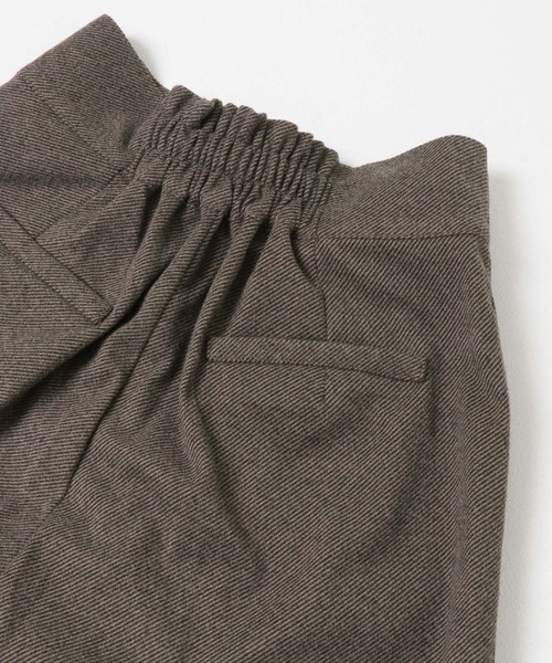 ITEMS URBANRESEARCH(アイテムズ アーバンリサーチ)の「アシメベルトデザインパンツ(その他パンツ・レディース・ブラック/ブラウン・SMALL/MEDIUM)」の15枚目の写真