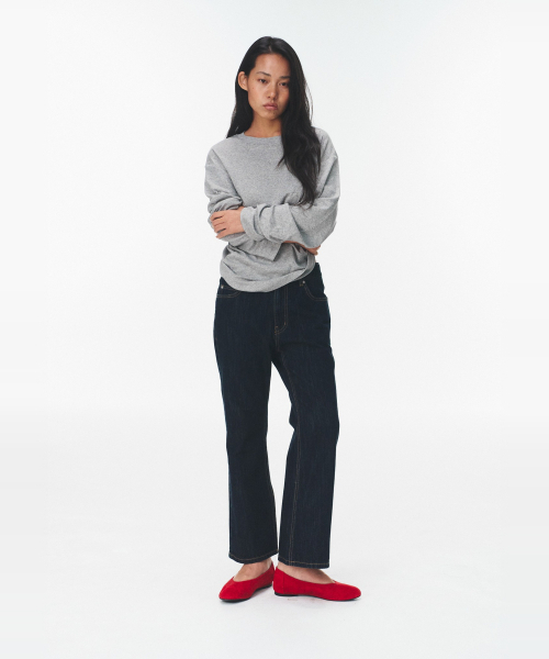 BLUEBRICK（ブルーブリック）の「Ease ロングTシャツ（4色展開）（Tシャツ/カットソー・レディース・ライトグレー/チャコールグレー/ブルー/アイボリー・FREE）」の8枚目の写真