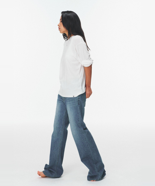 BLUEBRICK（ブルーブリック）の「Ease ロングTシャツ（4色展開）（Tシャツ/カットソー・レディース・ライトグレー/チャコールグレー/ブルー/アイボリー・FREE）」の22枚目の写真