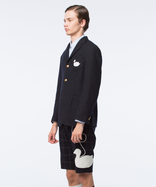 koe×THOM BROWNE（コエトムブラウン）の「[KOE×THOM BROWNE]MENS 3BUTTON SPORTCOAT（テーラードジャケット・メンズ・ネイビー・MEDIUM/SMALL/LARGE）」の5枚目の写真