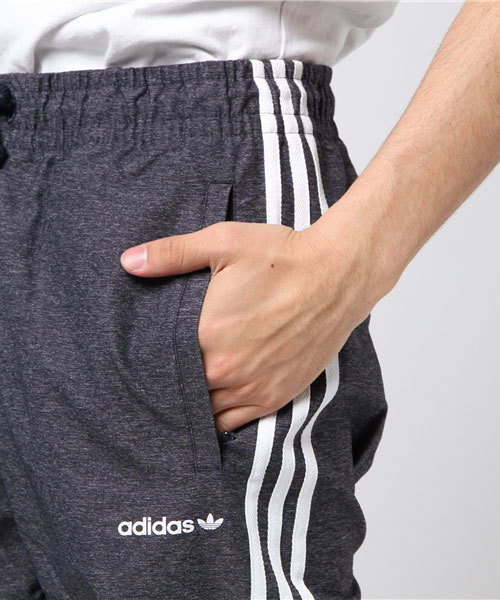 adidas（アディダス）の「オリジナルス パンツ[TKO CHALLENGER84 WOVEN TRACK PANTS]（その他パンツ・メンズ・ブルー・LARGE/SMALL/MEDIUM/X-LARGE/XX-LARGE/XXX-LARGE/X-SMALL）」の7枚目の写真