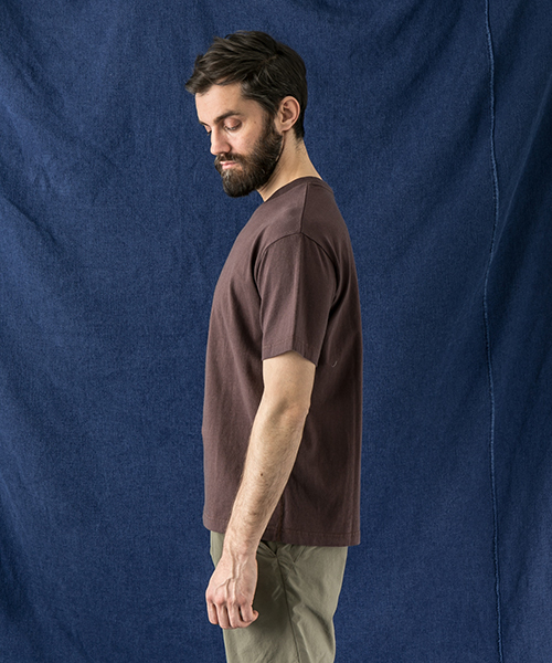 WORK NOT WORK URBAN RESEARCH（ワークノットワークアーバンリサーチ）の「WORK NOT WORK　MONKEY-3 刺繍Tシャツ（Tシャツ/カットソー・メンズ・ブラウン・LARGE/SMALL/MEDIUM）」の4枚目の写真