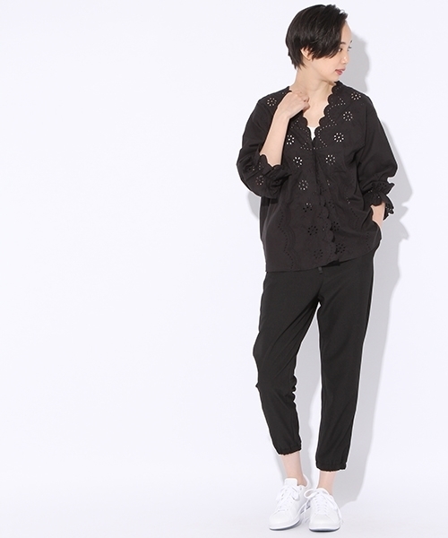 niko and...(ニコアンド)の「TRPU裾ゴムパンツ(その他パンツ・レディース・チャコール/ブラック/カーキ/ネイビー・4/2/3)」の13枚目の写真