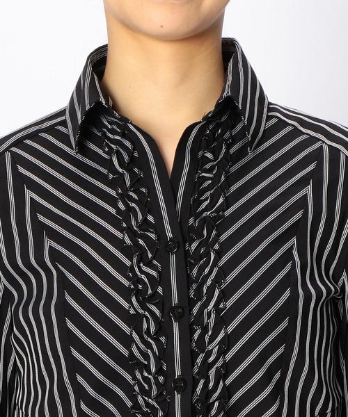 NARACAMICIE（ナラカミーチェ）の「ストライプフロントフリルシャツ（シャツ/ブラウス・レディース・ホワイト/ブラック/ブラック×ホワイト・MEDIUM/LARGE/SMALL/XXX-LARGE）」の6枚目の写真