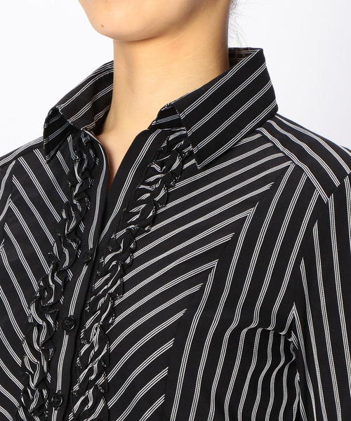 NARACAMICIE（ナラカミーチェ）の「ストライプフロントフリルシャツ（シャツ/ブラウス・レディース・ホワイト/ブラック/ブラック×ホワイト・MEDIUM/LARGE/SMALL/XXX-LARGE）」の7枚目の写真