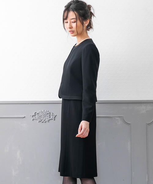 form forma（フォルムフォルマ）の「ノーカラージャケット＆前開きセミフレアワンピース　セットアップスーツ（スーツセット・レディース・ブラック・11号/9号/13号/7号/15号）」の9枚目の写真