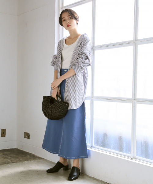 LOWRYS FARM（ローリーズファーム）の「チュニックシャツ　821452（シャツ/ブラウス・レディース・ベージュ/オフホワイト/ブルー系その他/ストライプ・FREE）」の5枚目の写真