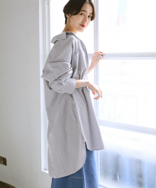 LOWRYS FARM（ローリーズファーム）の「チュニックシャツ　821452（シャツ/ブラウス・レディース・ベージュ/オフホワイト/ブルー系その他/ストライプ・FREE）」の6枚目の写真